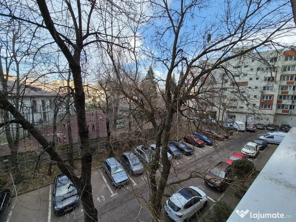 Ion Mihalache-parcul Kiseleff, vanzare apartament 3 camere decomandat