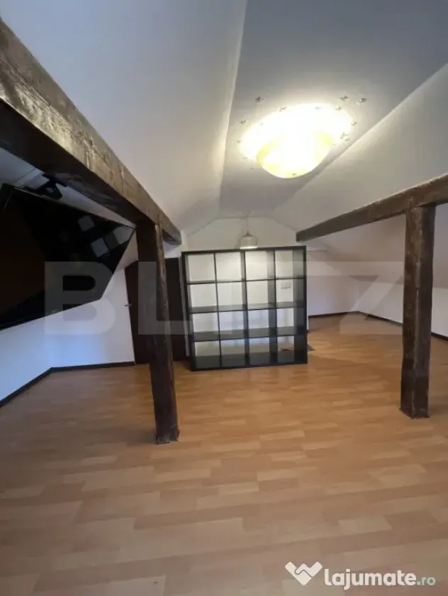 Apartament pe două niveluri, 3 camere, 85 mp, Mărăști