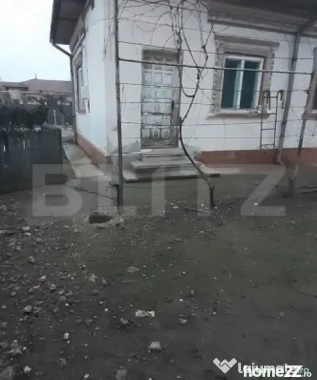 Casa de vanzare, cu 5 camere, 112 mp, Gaesti