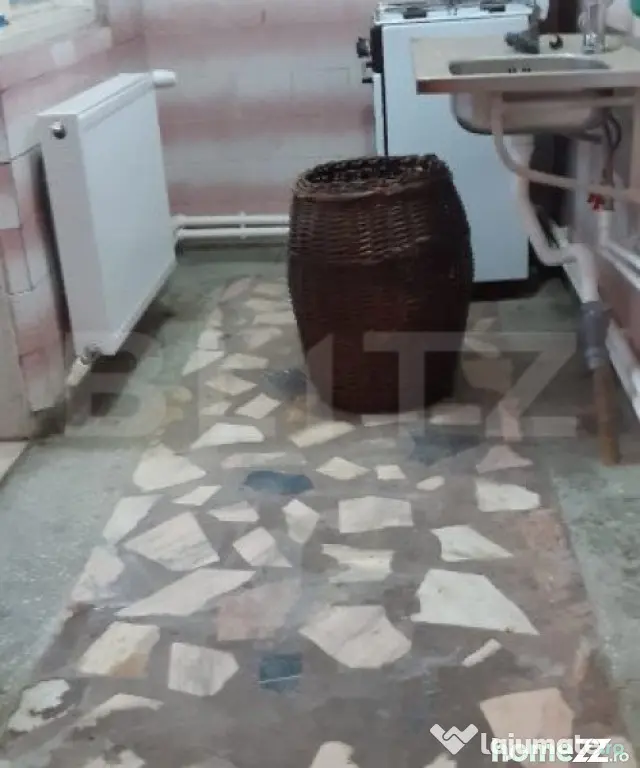 Casa de vanzare, cu 5 camere, 112 mp, Gaesti