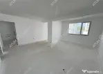 Casa cu 4 camere 2 bai curte de 50 mp zona Calea Cisnadiei S