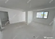 Casa cu 4 camere 2 bai curte de 50 mp zona Calea Cisnadiei S
