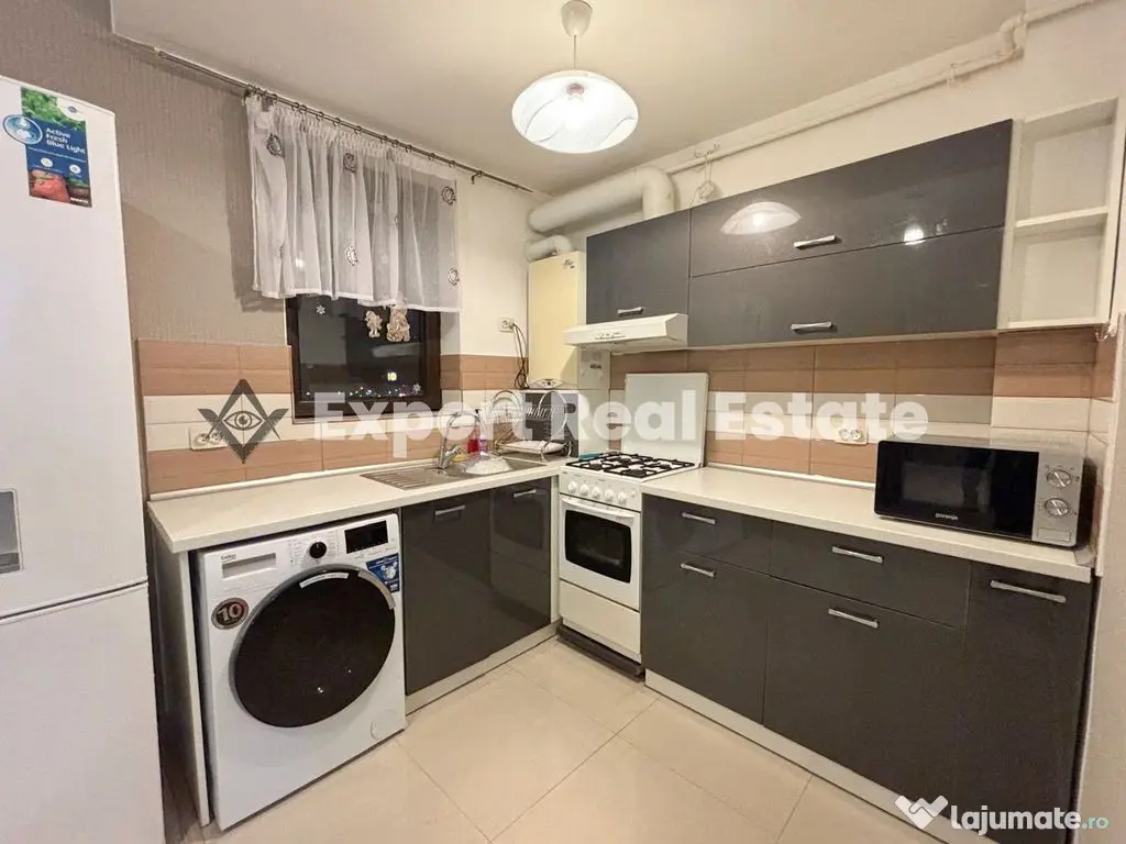 APARTAMENT SPATIOS 2 CAMERE-23 AUGUST-OTOPENI