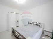 Casǎ cu piscinǎ și garaj de vânzare în Sânmartin, B... 