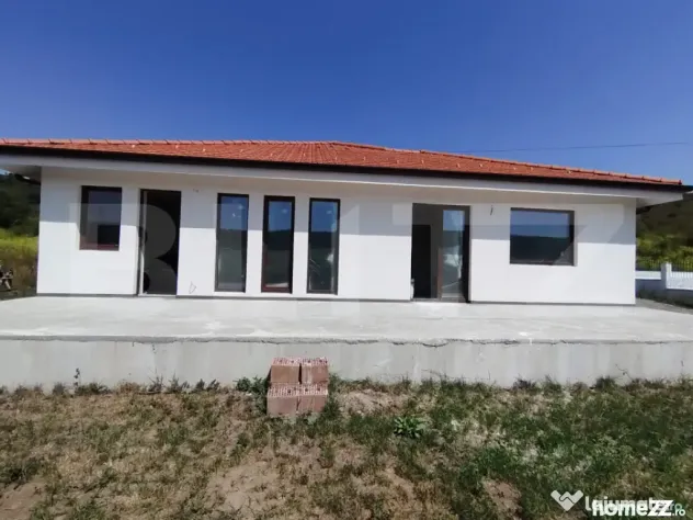 „Casă în stil mediteranean de vânzare în Livezeni – - Livezeni (Mures)