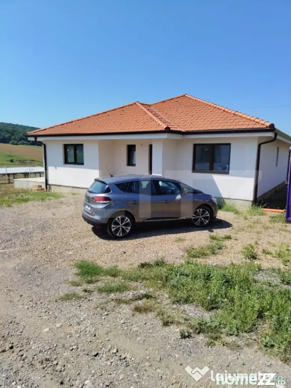 „Casă în stil mediteranean de vânzare în Livezeni – - Livezeni (Mures)