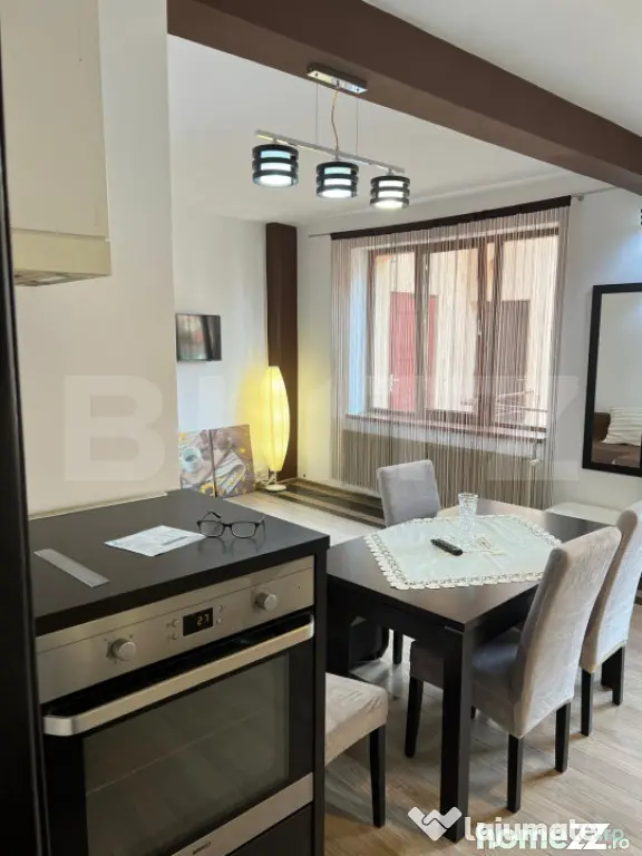 Apartament 3 camere 2 bai -in vila - 80mp -pivnita si parc - Brasov (Brasov)
