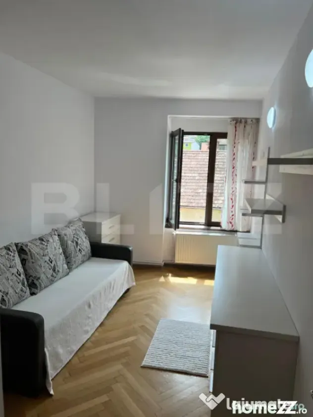 Apartament 3 camere 2 bai -in vila - 80mp -pivnita si parc - Brasov (Brasov)
