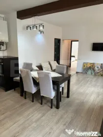Apartament 3 camere 2 bai -in vila - 80mp -pivnita si parc