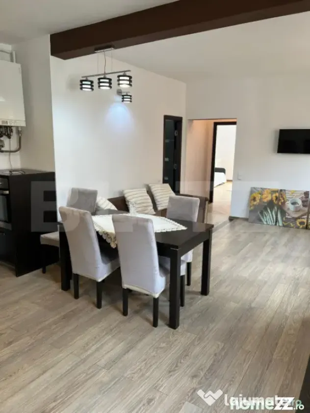 Apartament 3 camere 2 bai -in vila - 80mp -pivnita si parc - Brasov (Brasov)