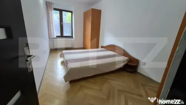 Apartament 3 camere 2 bai -in vila - 80mp -pivnita si parc - Brasov (Brasov)