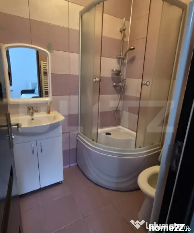 Apartament 3 camere 2 bai -in vila - 80mp -pivnita si parc - Brasov (Brasov)