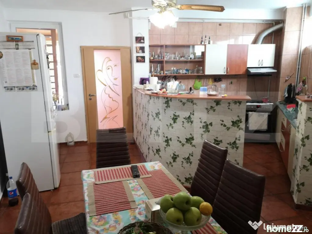 Casa in Centru Civic 4 camere , D +P+ E , PLUS SPATIU COMERC - Brasov (Brasov)