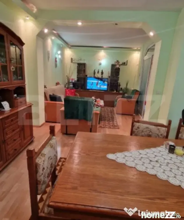 Casa in Centru Civic 4 camere , D +P+ E , PLUS SPATIU COMERC - Brasov (Brasov)