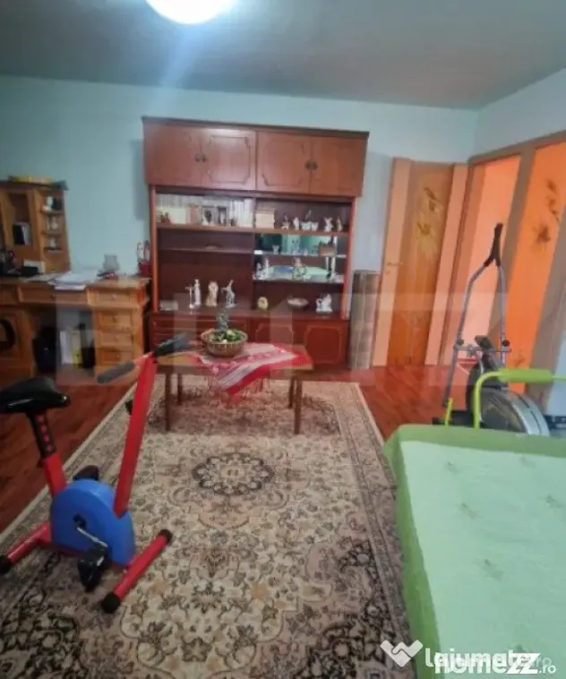 Casa in Centru Civic 4 camere , D +P+ E , PLUS SPATIU COMERC - Brasov (Brasov)
