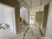 Casa individuala cu 5 camere, finisaje premium, disponibila imediat.