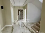 Casa individuala cu 5 camere, finisaje premium, disponibila imediat.