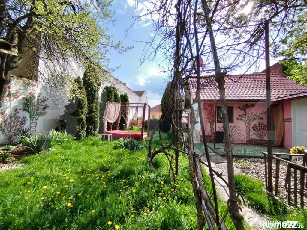 Casa cu 4 camere, 140 mp, acces auto, 902 mp teren, zona Bog - Timisoara (Timis)