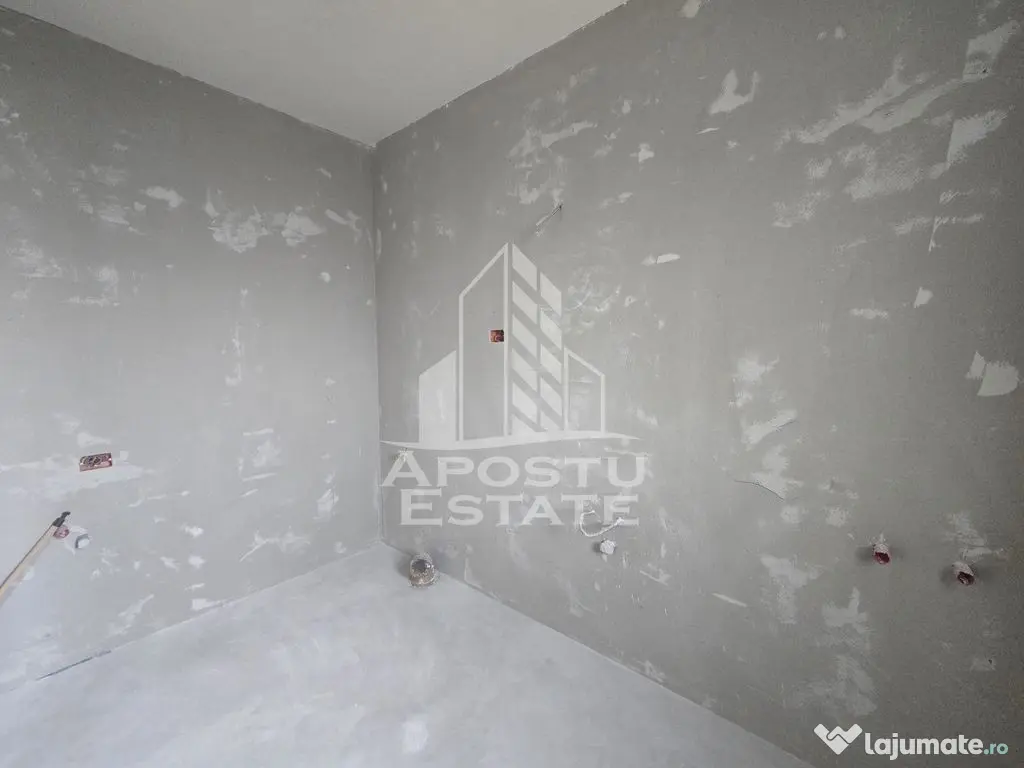 Jumatate de duplex pe parter cu 4 camere si 2 bai, Sag - Sag (Timis)