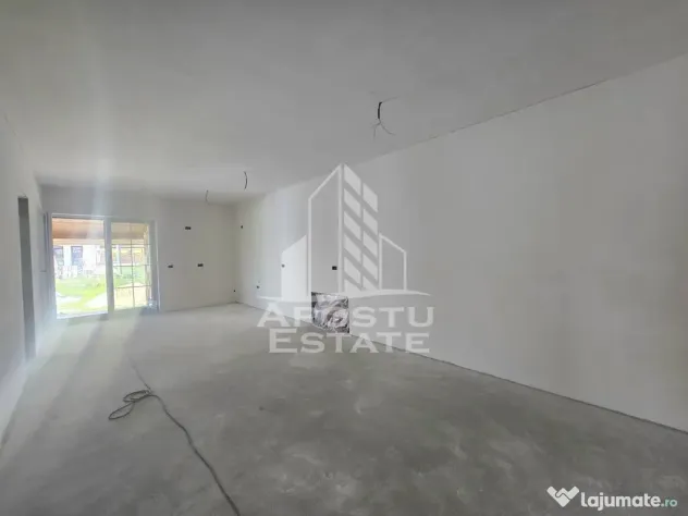 Jumatate de duplex pe parter cu 4 camere si 2 bai, Sag - Sag (Timis)
