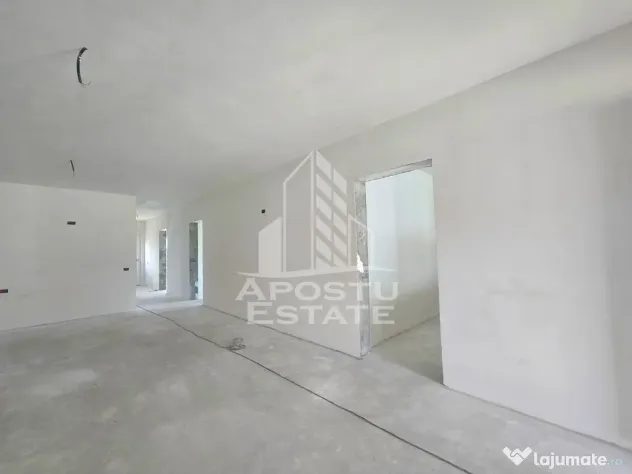 Jumatate de duplex pe parter cu 4 camere si 2 bai, Sag - Sag (Timis)