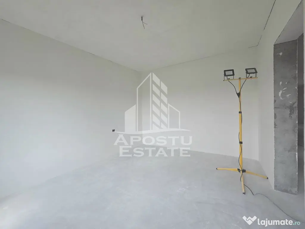 Jumatate de duplex pe parter cu 4 camere si 2 bai, Sag - Sag (Timis)
