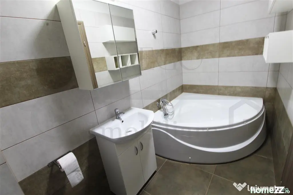 3 camere, 67 mp, balcon, in Floresti, aproape de Vivo!