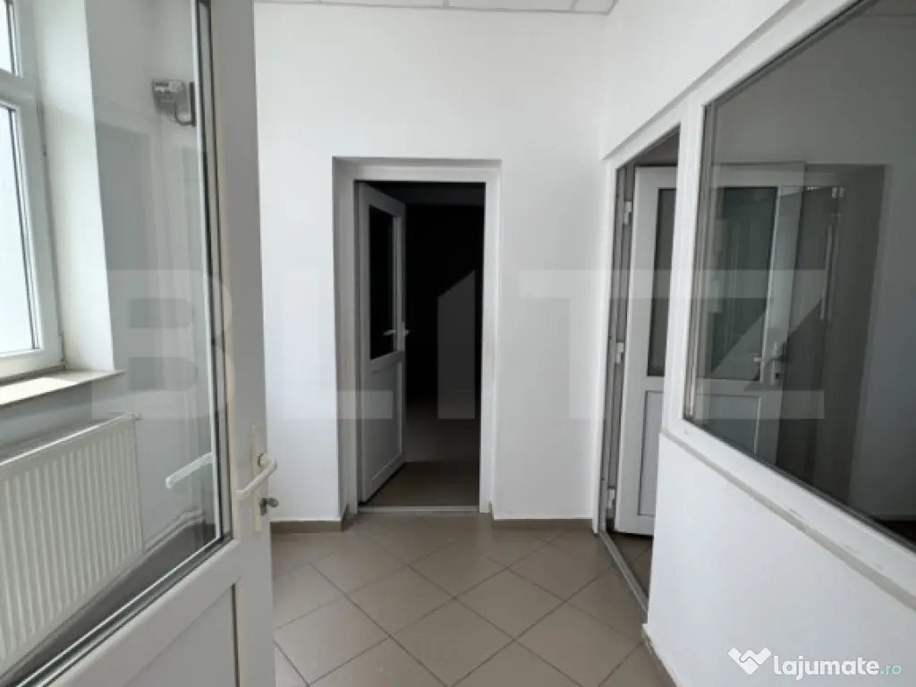 Cladire comerciala, 360 mp, 335 mp teren, zona centrala