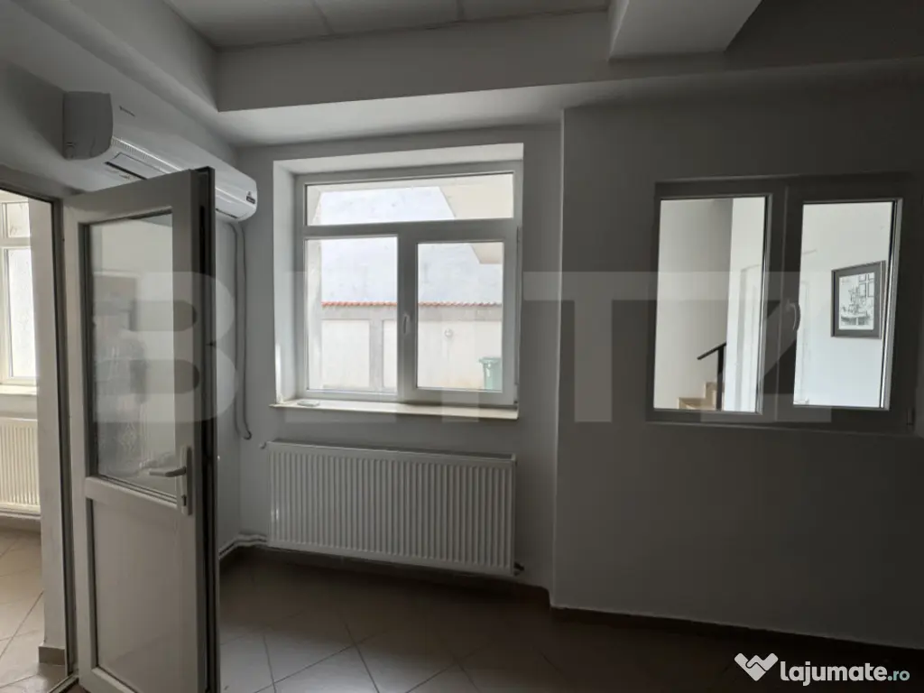 Cladire comerciala, 360 mp, 335 mp teren, zona centrala