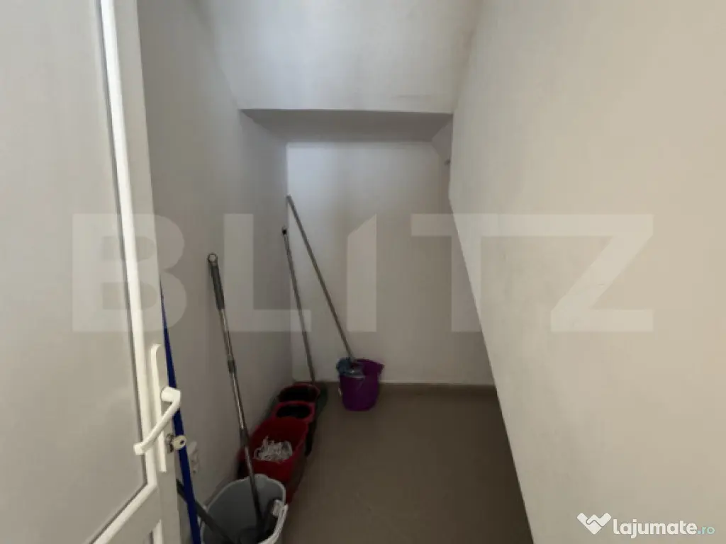 Cladire comerciala, 360 mp, 335 mp teren, zona centrala