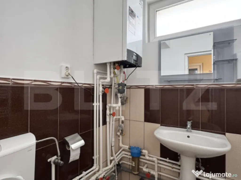 Cladire comerciala, 360 mp, 335 mp teren, zona centrala