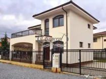 Casa individuala cu CF, constructie premium