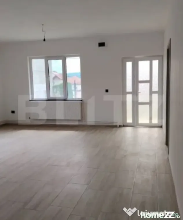 Casa de vanzare, cu 6 camere, 288 mp, zona Voinesti - Targoviste (Dambovita)