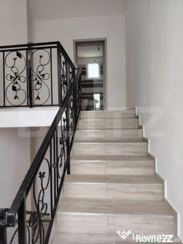 Casa de vanzare, cu 6 camere, 288 mp, zona Voinesti - Targoviste (Dambovita)