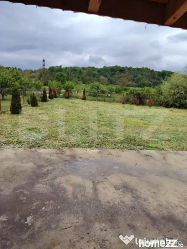 Casa de vanzare, cu 6 camere, 288 mp, zona Voinesti - Targoviste (Dambovita)