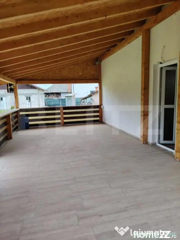 Casa de vanzare, cu 6 camere, 288 mp, zona Voinesti - Targoviste (Dambovita)