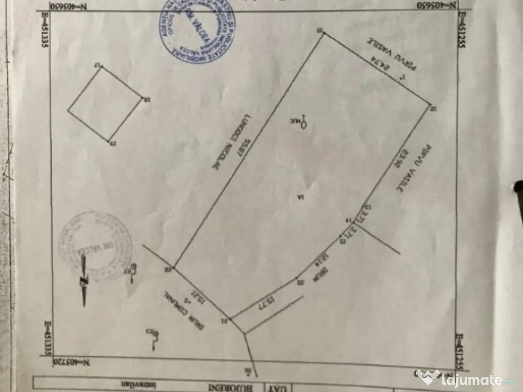 Teren superb cu toate utilitățile Bujoreni