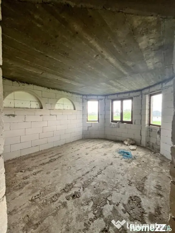 Casa la rosu, teren 1675mp, Fratautii Vechi - Fratautii Vechi (Suceava)