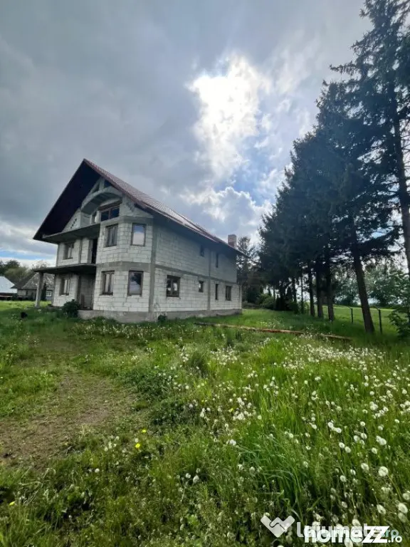 Casa la rosu, teren 1675mp, Fratautii Vechi - Fratautii Vechi (Suceava)