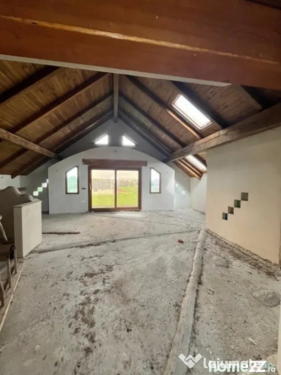Casa la rosu, teren 1675mp, Fratautii Vechi - Fratautii Vechi (Suceava)