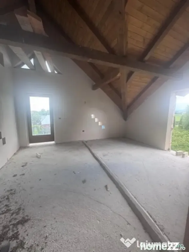 Casa la rosu, teren 1675mp, Fratautii Vechi - Fratautii Vechi (Suceava)