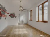 In Cartierul Evreiesc, casa 3 camere pivnita si mansarda 