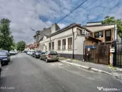 In Cartierul Evreiesc, casa 3 camere pivnita si mansarda 