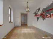 In Cartierul Evreiesc, casa 3 camere pivnita si mansarda 