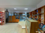 Casă + Spațiu Comercial de vânzare, Șerbanești, Bacău 