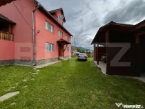 Casa de vanzare, cu 7 camere, 150 mp, zona Stramba