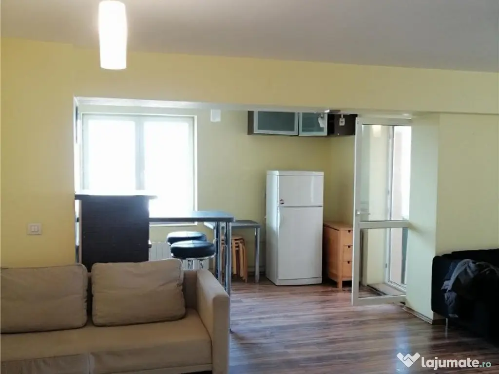 Apartament 3 camere Nerva Traian