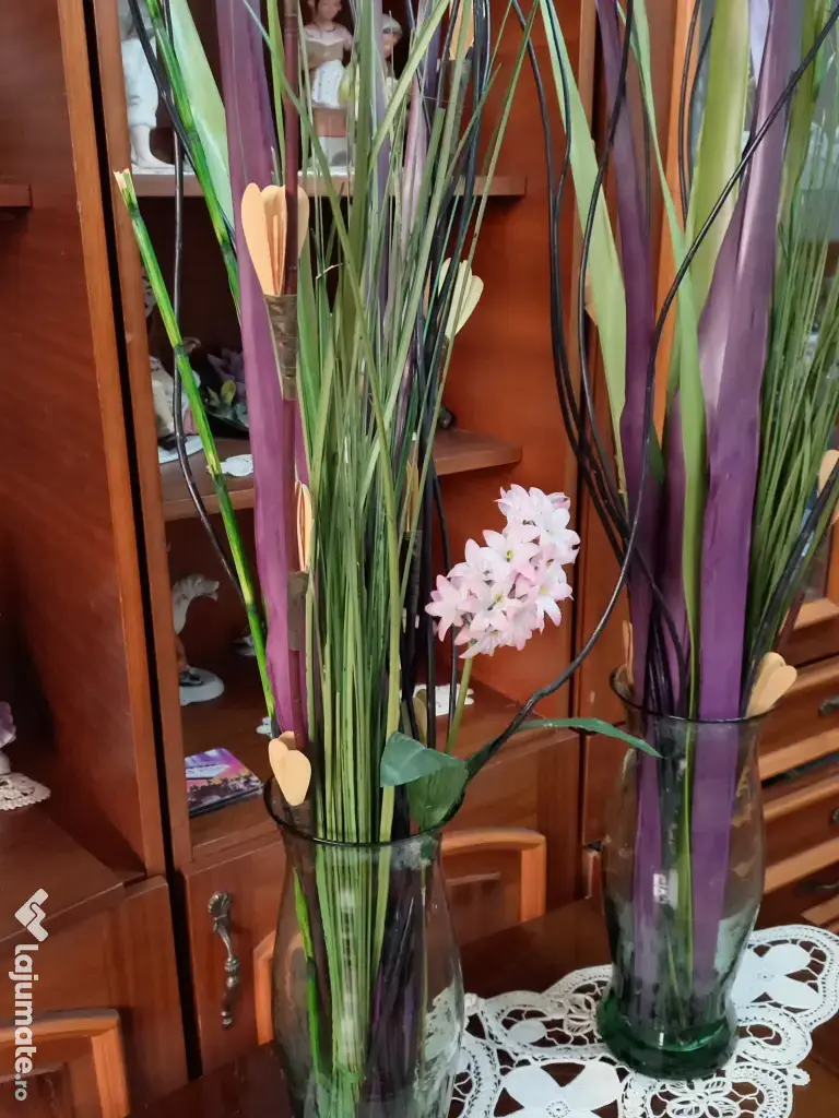 VAZA decorativa, din sticla, 32 cm - 2 bucati - cu flori artificiale 130 cm