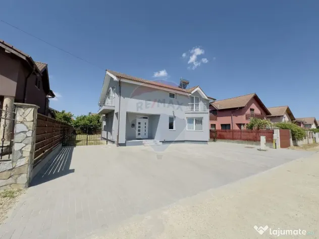 Casă cu 5 camere de vânzare Cartier Orizont 2 Paleu zon...