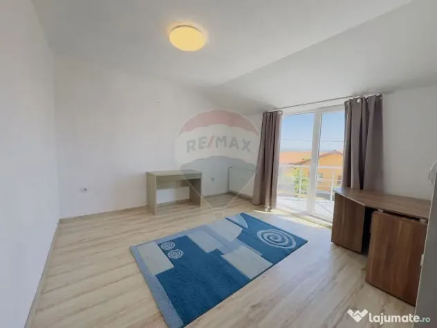 Casă cu 5 camere de vânzare Cartier Orizont 2 Paleu zon...